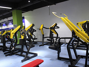 蜜桃精品无码健身器材公司展厅实拍图片4